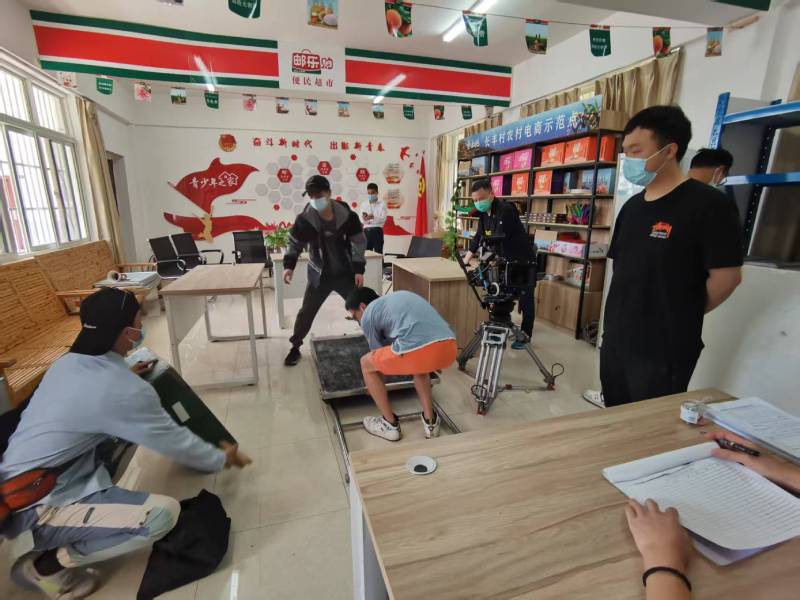 忠县广告片拍摄公司：极简主义践行者，少即是多的视觉哲学